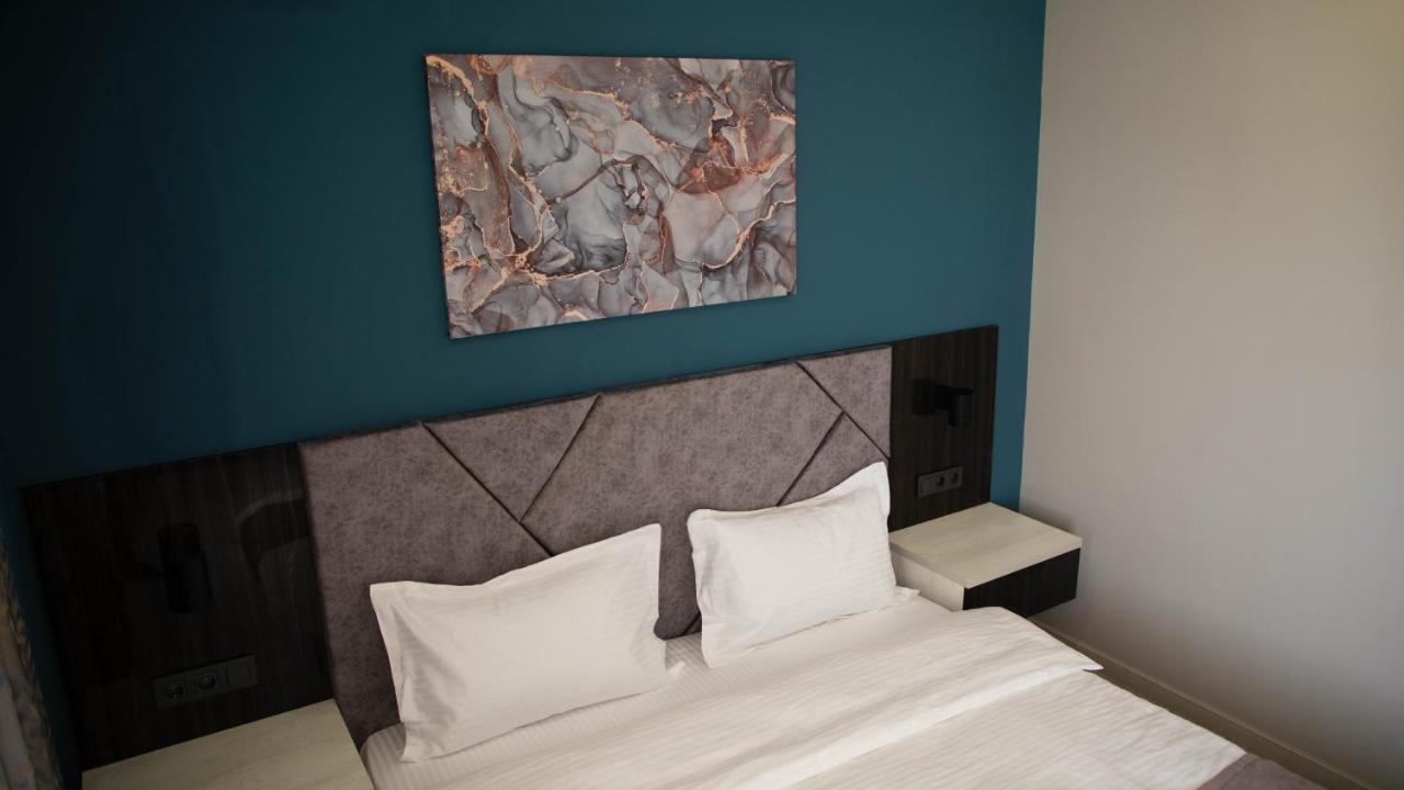 Zodiac Hotell Atyraū Eksteriør bilde
