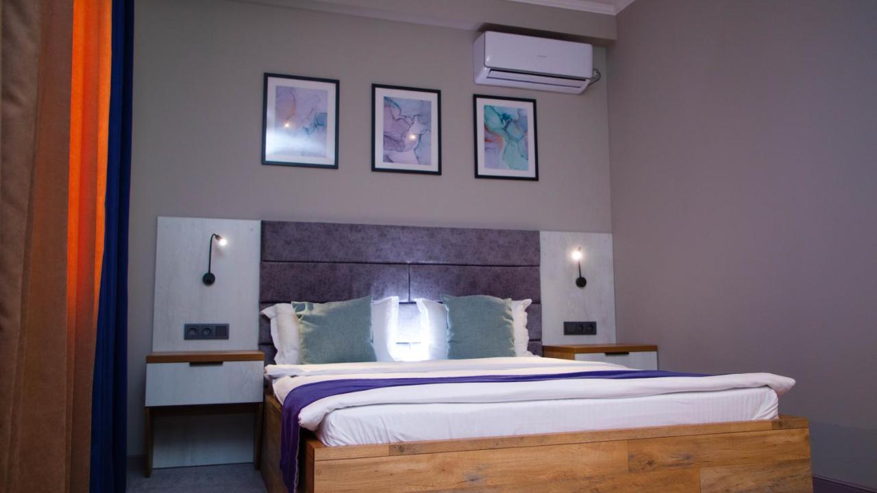 Zodiac Hotell Atyraū Eksteriør bilde
