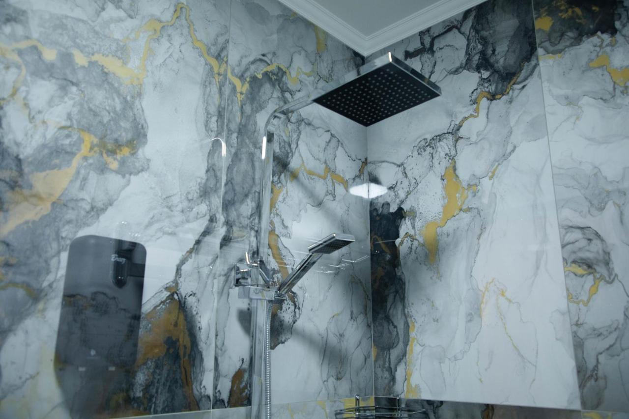 Zodiac Hotell Atyraū Eksteriør bilde