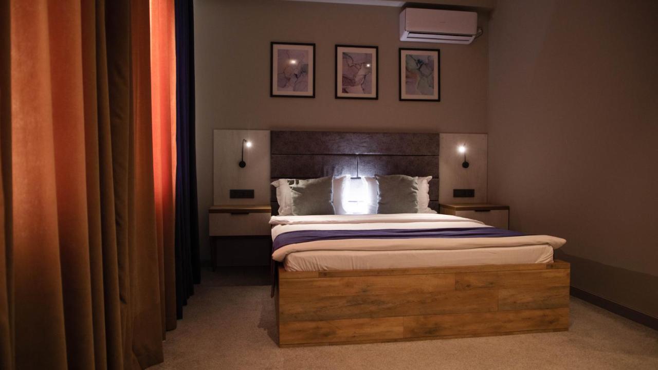 Zodiac Hotell Atyraū Eksteriør bilde
